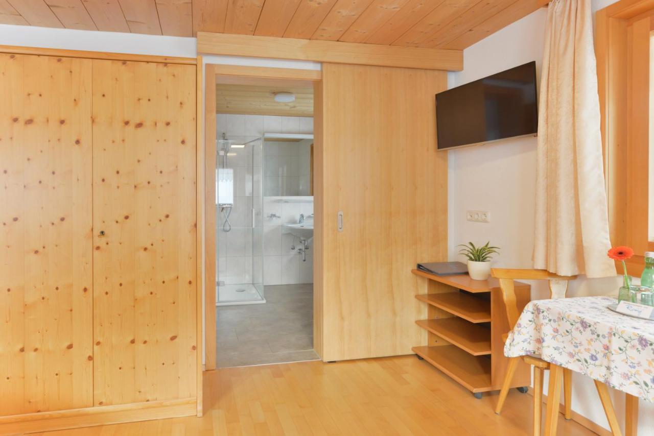 Pension Haus Romy Schoppernau Extérieur photo